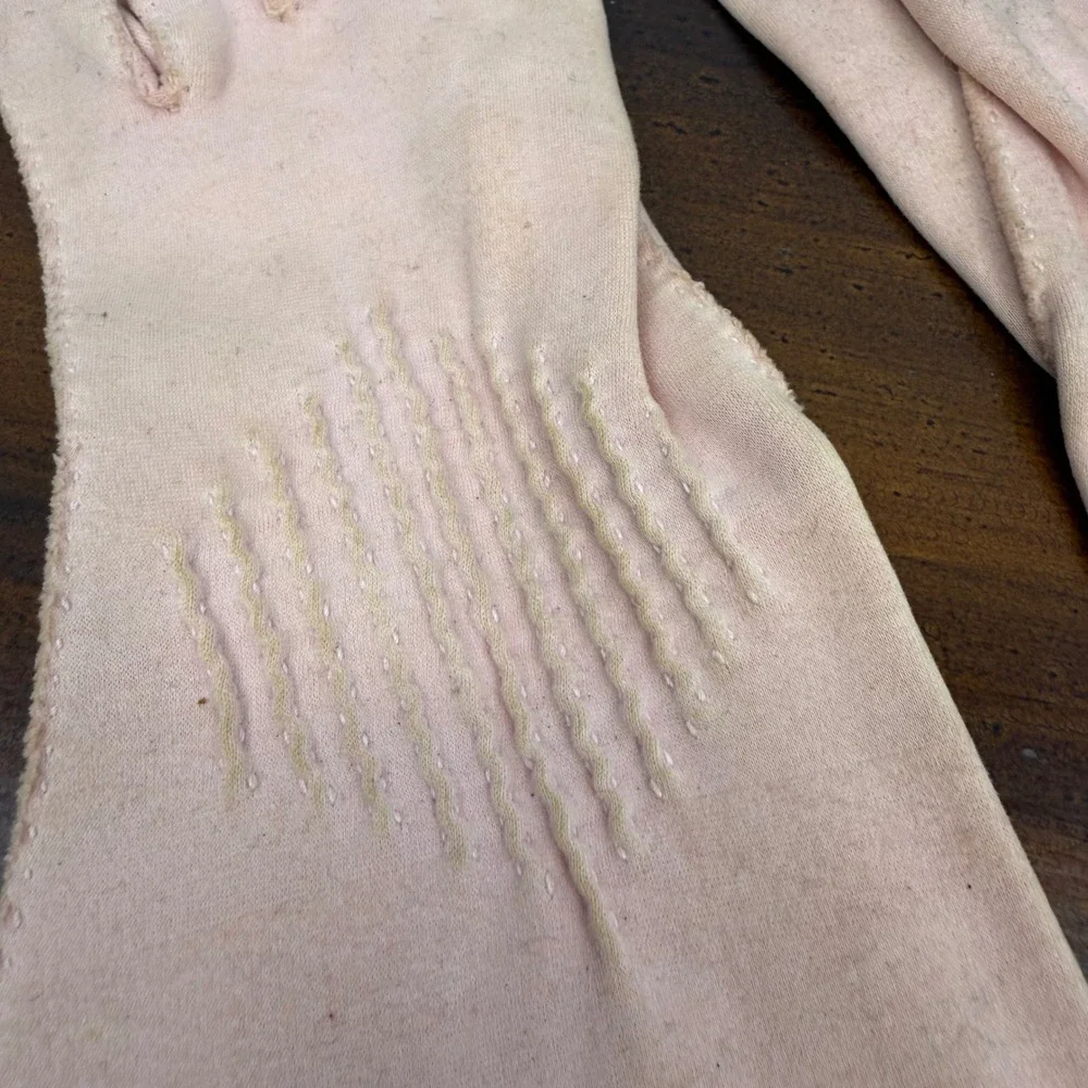 Vintage Blush Pink Gauntlet Gloves Smocked Wrist Detail Mid Century Formal